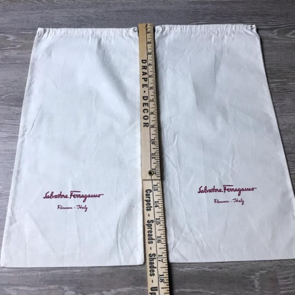 🌸🌺SALVATORE FERRAGAMO DUST BAGS